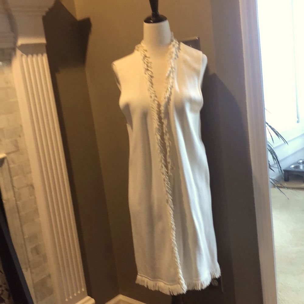 Chico’s long cream vest, size 0, classic and versatile, worn once, perfect